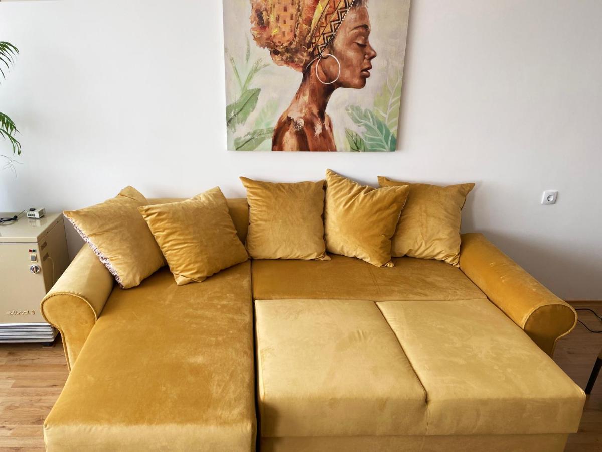 Apartman Milica Appartement Ni Buitenkant foto