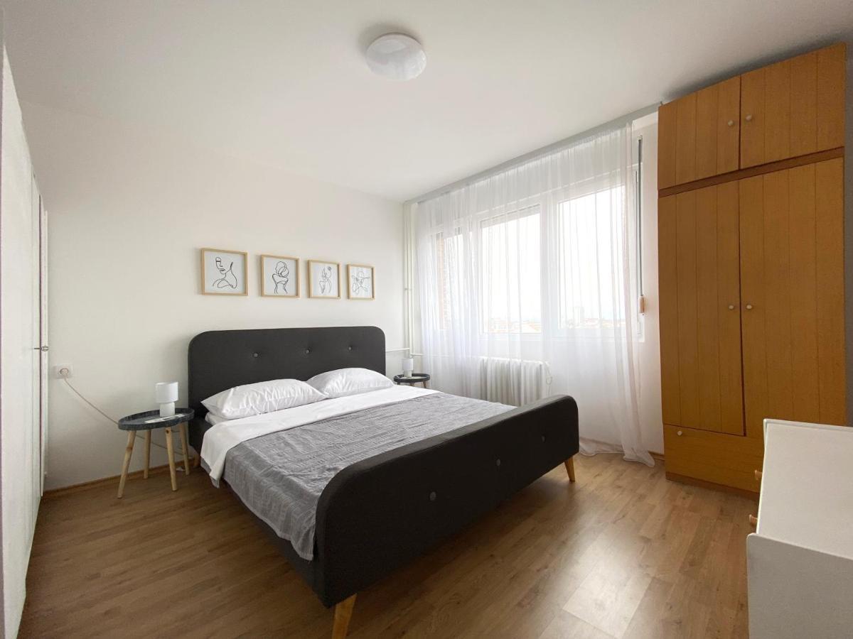 Apartman Milica Appartement Ni Buitenkant foto