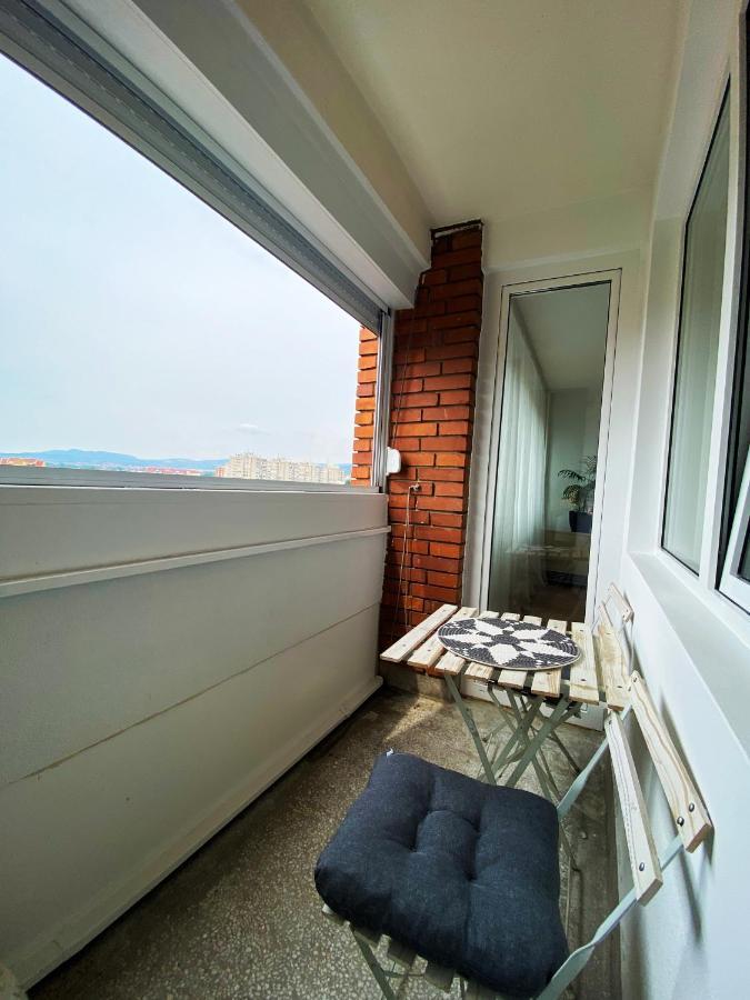 Apartman Milica Appartement Ni Buitenkant foto
